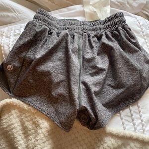 grey hotty hot 2.5” lululemon shorts size 2